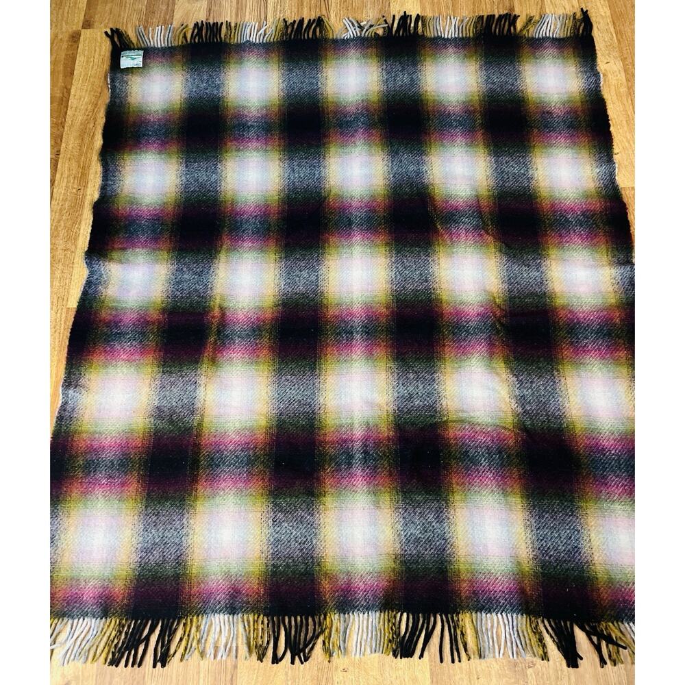 Connemara Foxford Ireland 100% Pure Wool Rug Blanket Shawl Plaid Multicolor